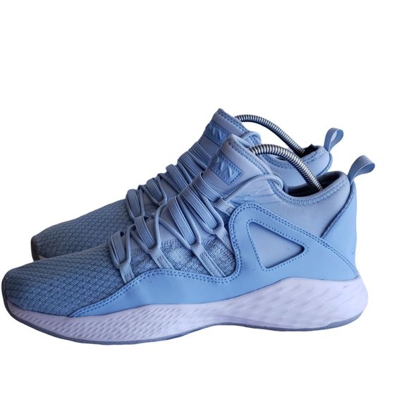 Nike Jordan Formula 23 Men’s Size 10 Ice Blue Wolf Grey. 881465 - 406 - Picture 4 of 11